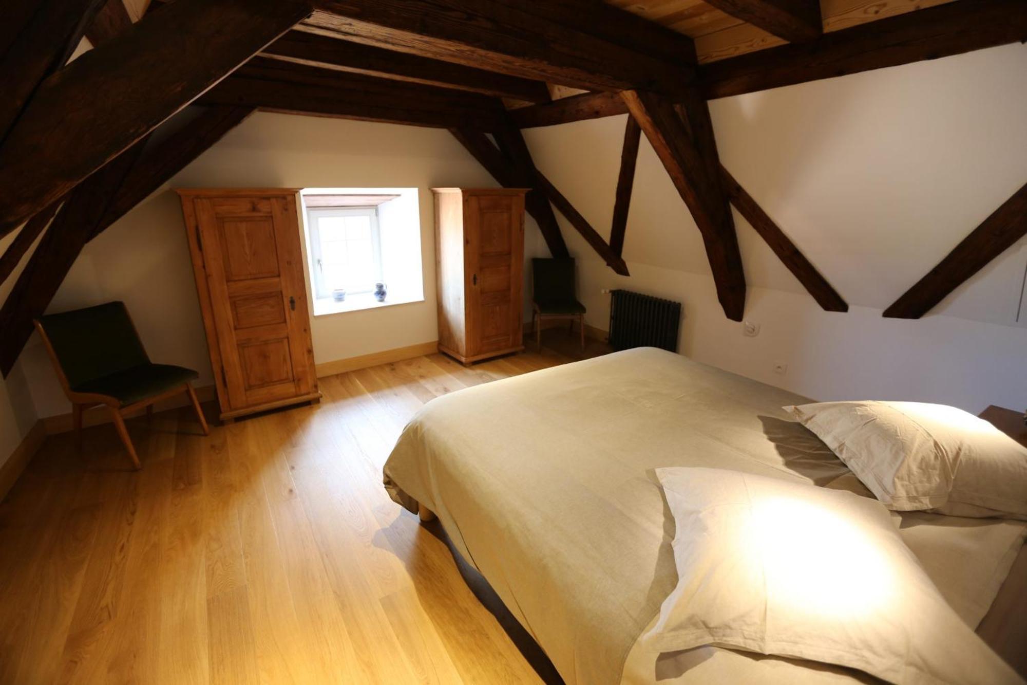 Domaine La Cour Des Nobles - Demeure, Maison Et Appartements Au Coeur De Riquewihr Room photo